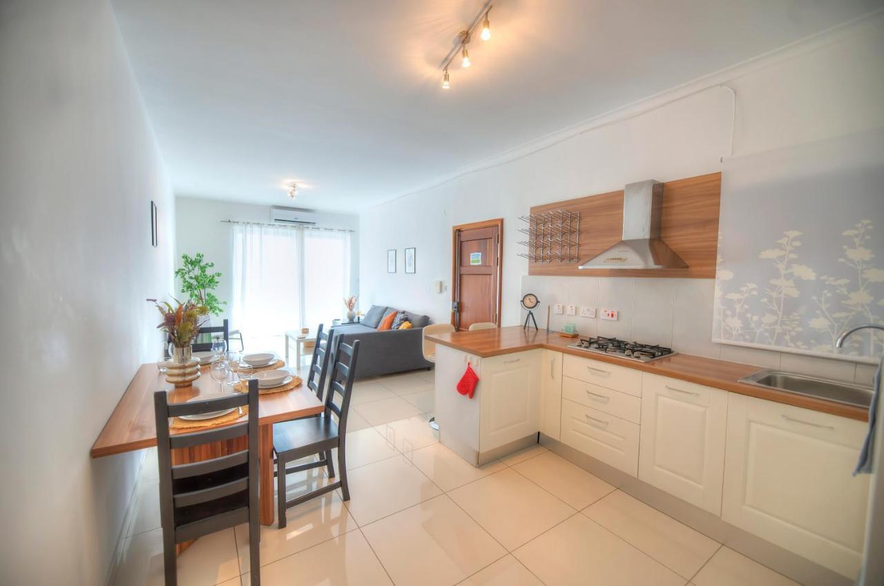 Large And Modern 2Bedroom With Balcony Glub1-1 Gzira Eksteriør billede